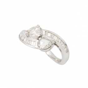 18k White Gold Diamond Crossover Ring